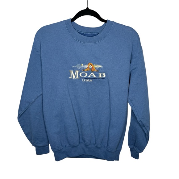 Blue Moab Utah Arches embroidered crewneck sweatshirt / S - Picture 1 of 5